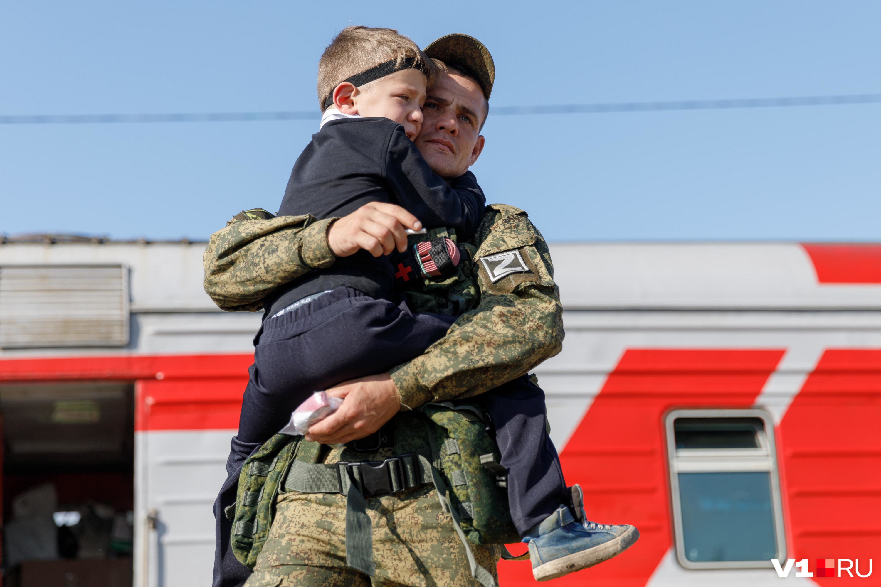 Бэби-бронь: в каком случае родителей не призовут на службу — объясняем в одной картинке