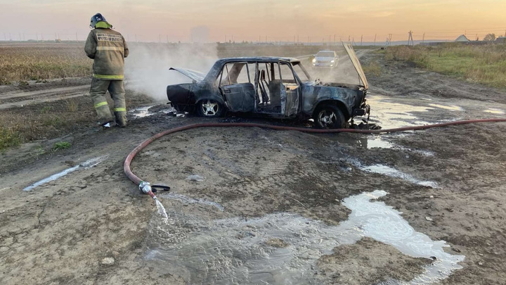 Житель Усольского района поссорился с женой и сжег свою машину на картофельном поле