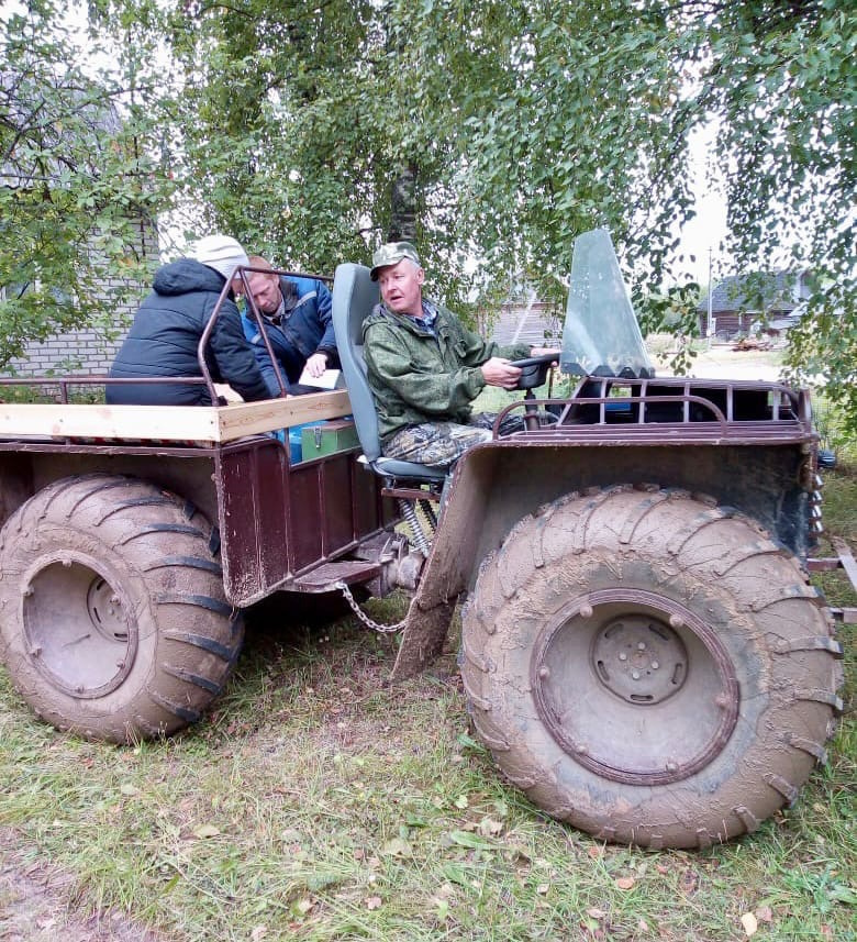 «Члены УИКов отправились для проведения голосования в места, транспортное сообщение с которыми отсутствует или затруднено», — объяснили в избиркоме «Члены УИКов отправились для проведения голосования в места, транспортное сообщение с которыми отсутствует или затруднено», — объяснили в избиркоме