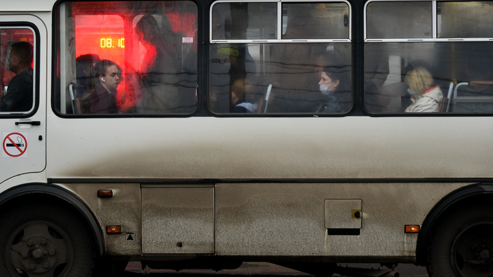 Миллионные прибыли: кто и сколько зарабатывает на автобусных перевозках в Архангельске