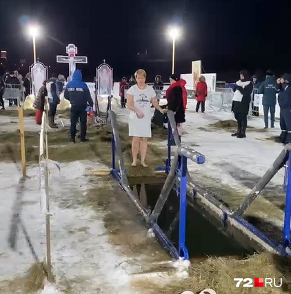 В этом году нет разделения на мужские и женские купели В этом году нет разделения на мужские и женские купели