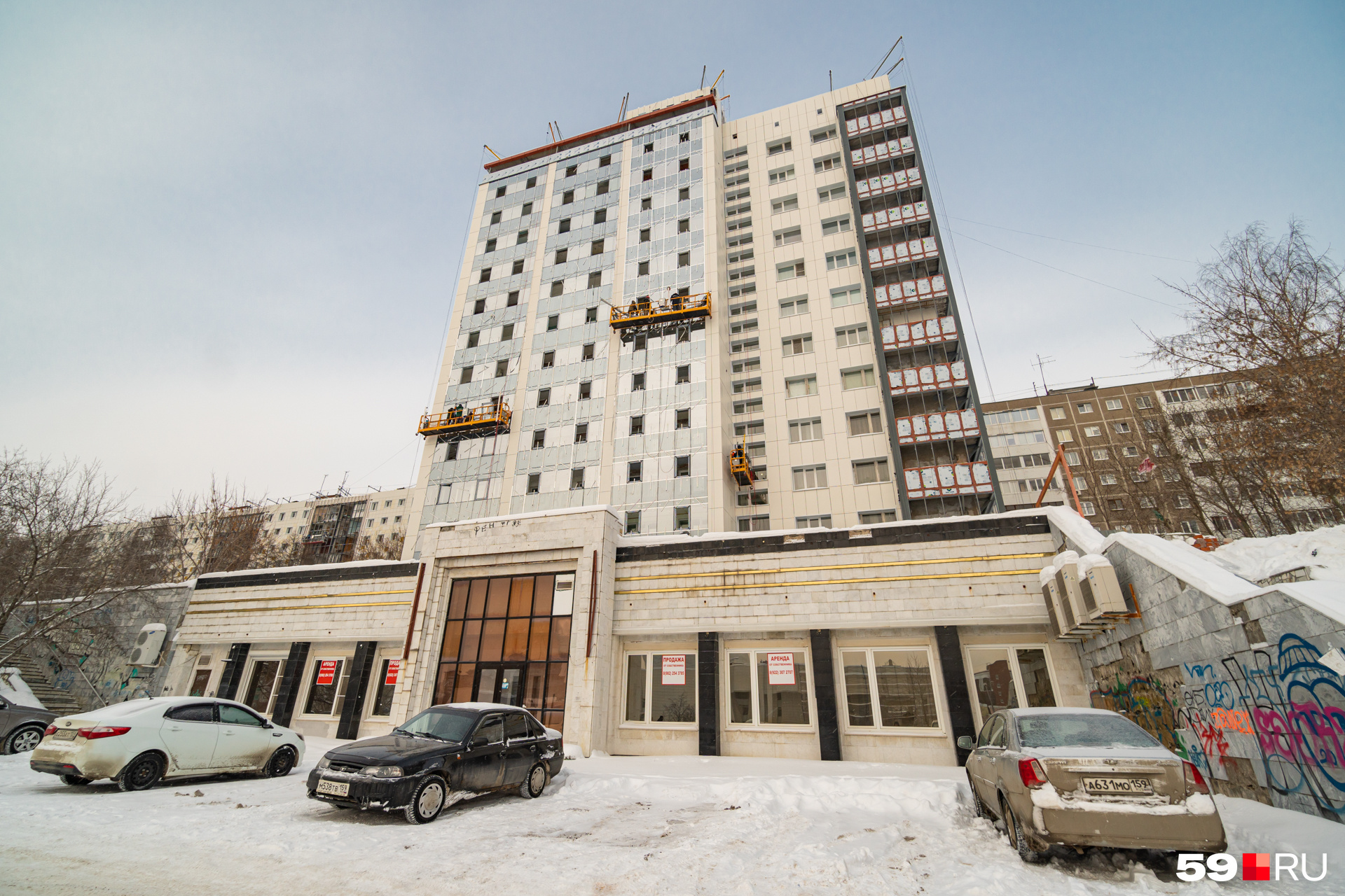 Для этого строения выбрали однотонную расцветку Для этого строения выбрали однотонную расцветку