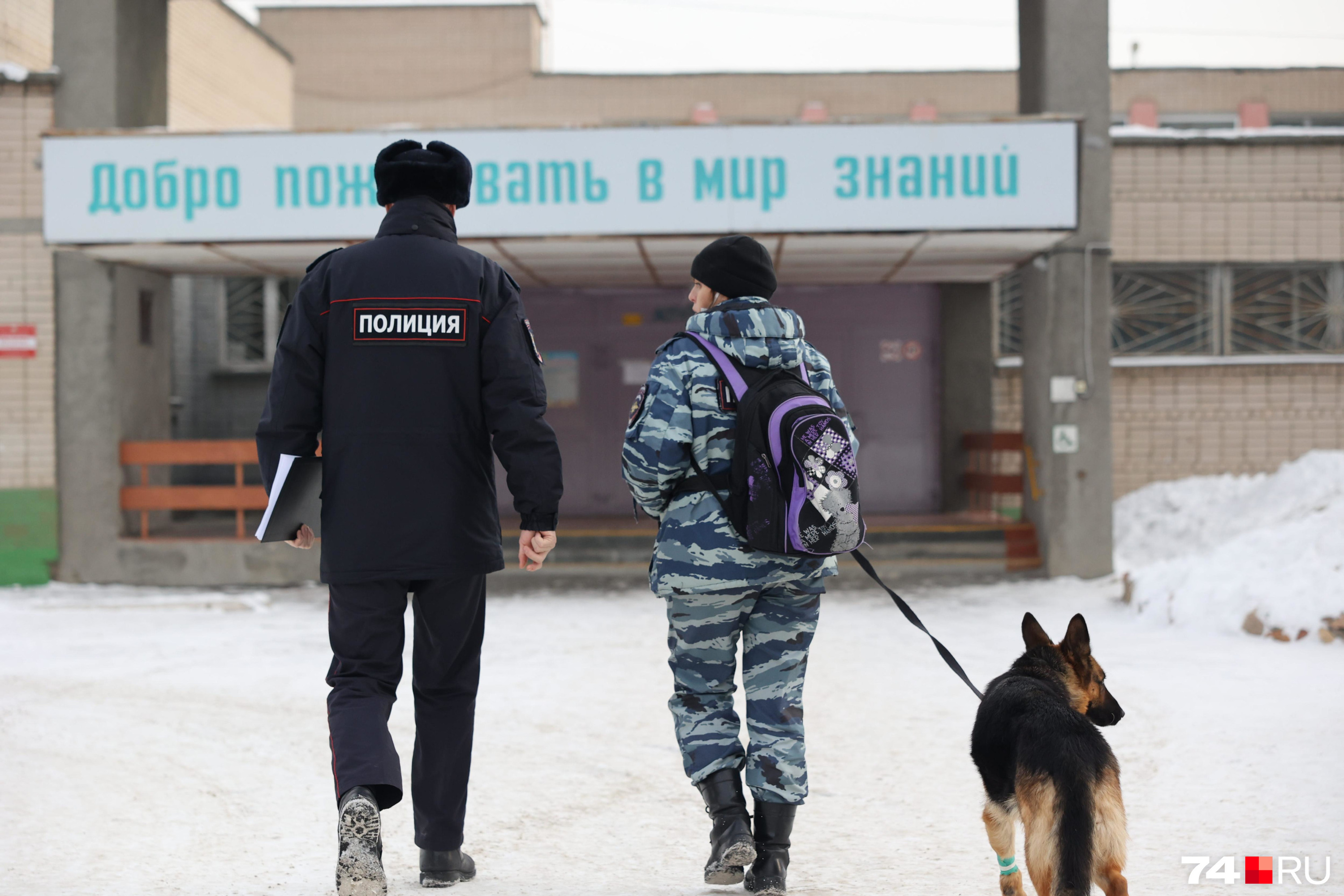 Почему в школах учителя распускают руки: комментарий психолога, буллинг в  школе - 28 октября 2023 - ngs42.ru