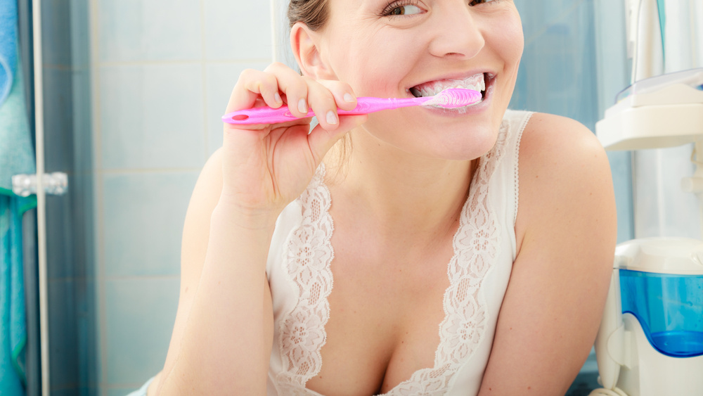 Стоматолог рассказала, почему нужно регулярно менять зубную пасту