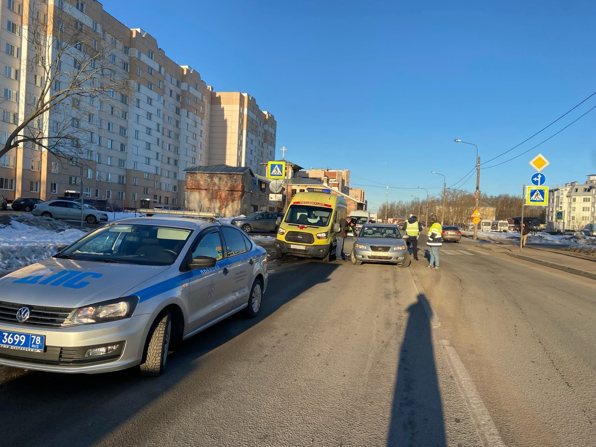 Hyundai сбил подростка на «зебре» в Петергофе