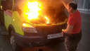 В Перми во время движения загорелась карета реанимации (видео). Врачи говорят, что это уже не первый случай