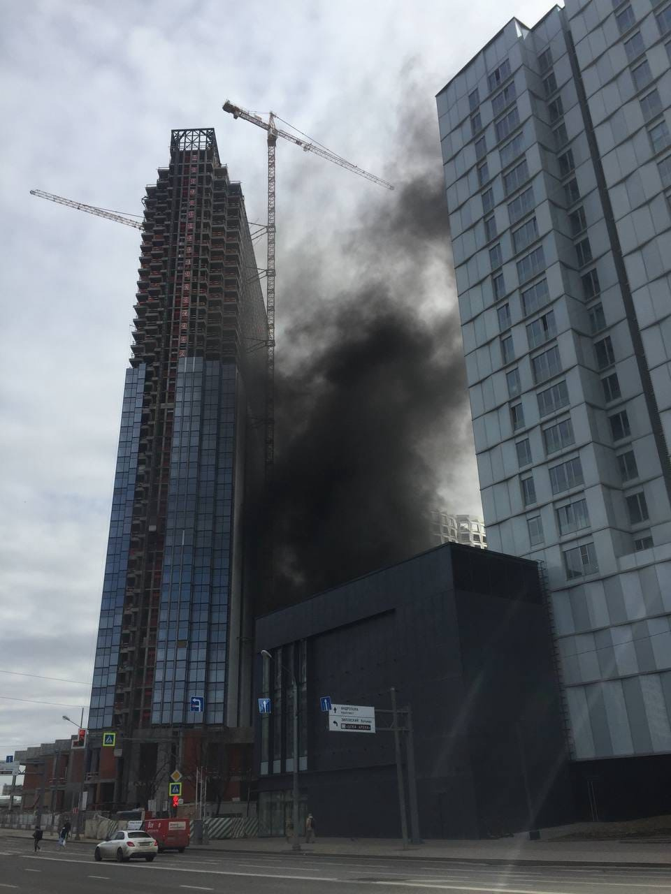 Пожар случился в 9-м корпусе строящегося ЖК «Зиларт»