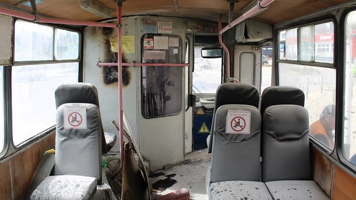 В Адыгее загорелся троллейбус с 20 пассажирами