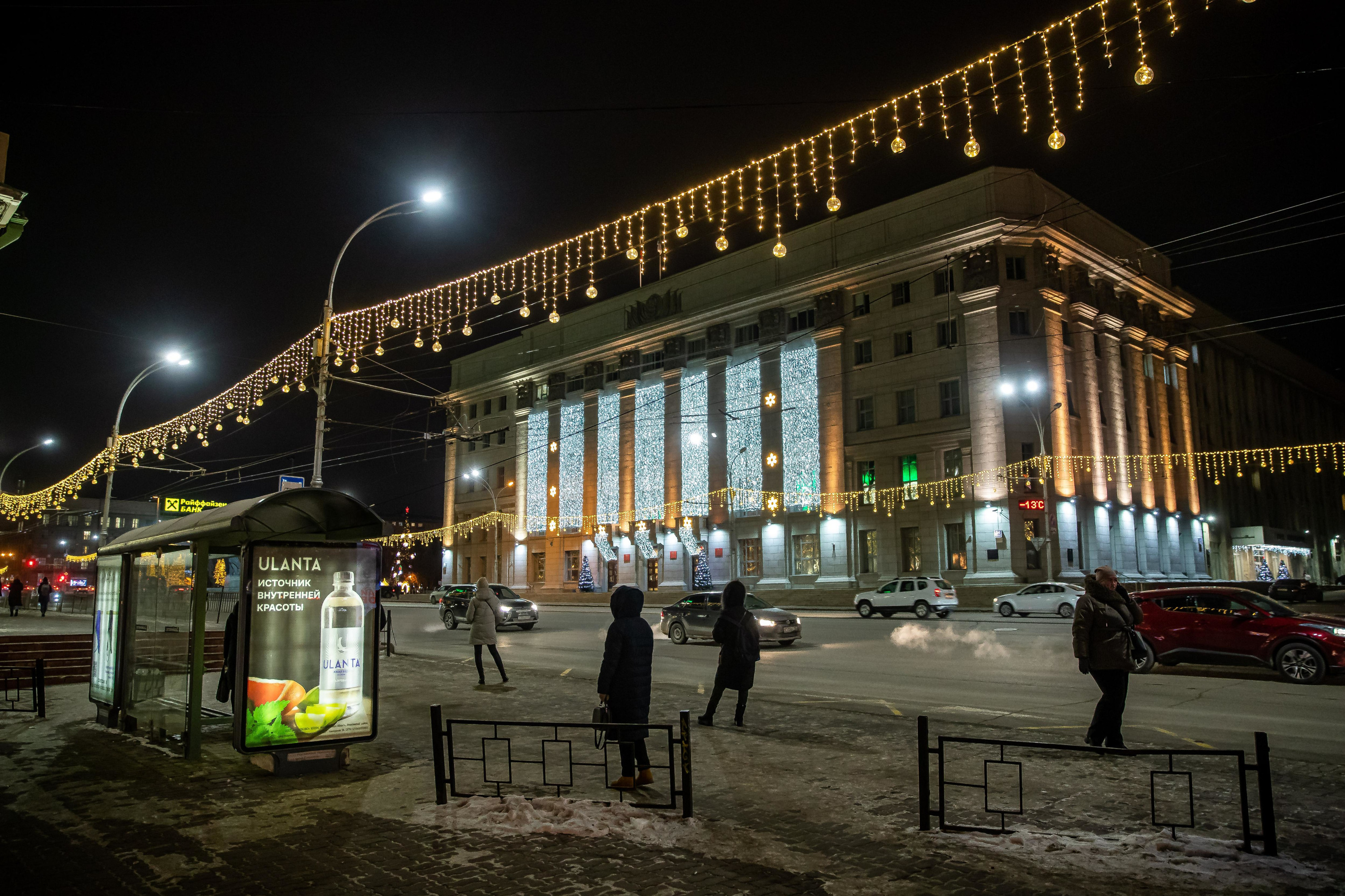 Трижды оштрафовали мэрию Новосибирска за отсутствие знака «Пешеходный переход» на Серебренниковской