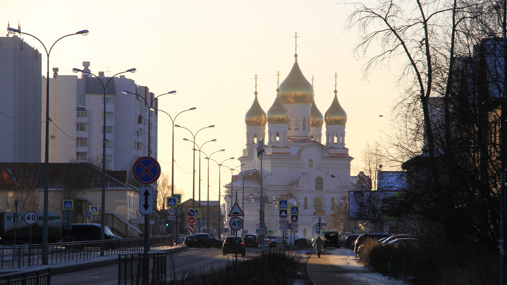 На перекрестке в центре Архангельска ввели пешеходную фазу светофора