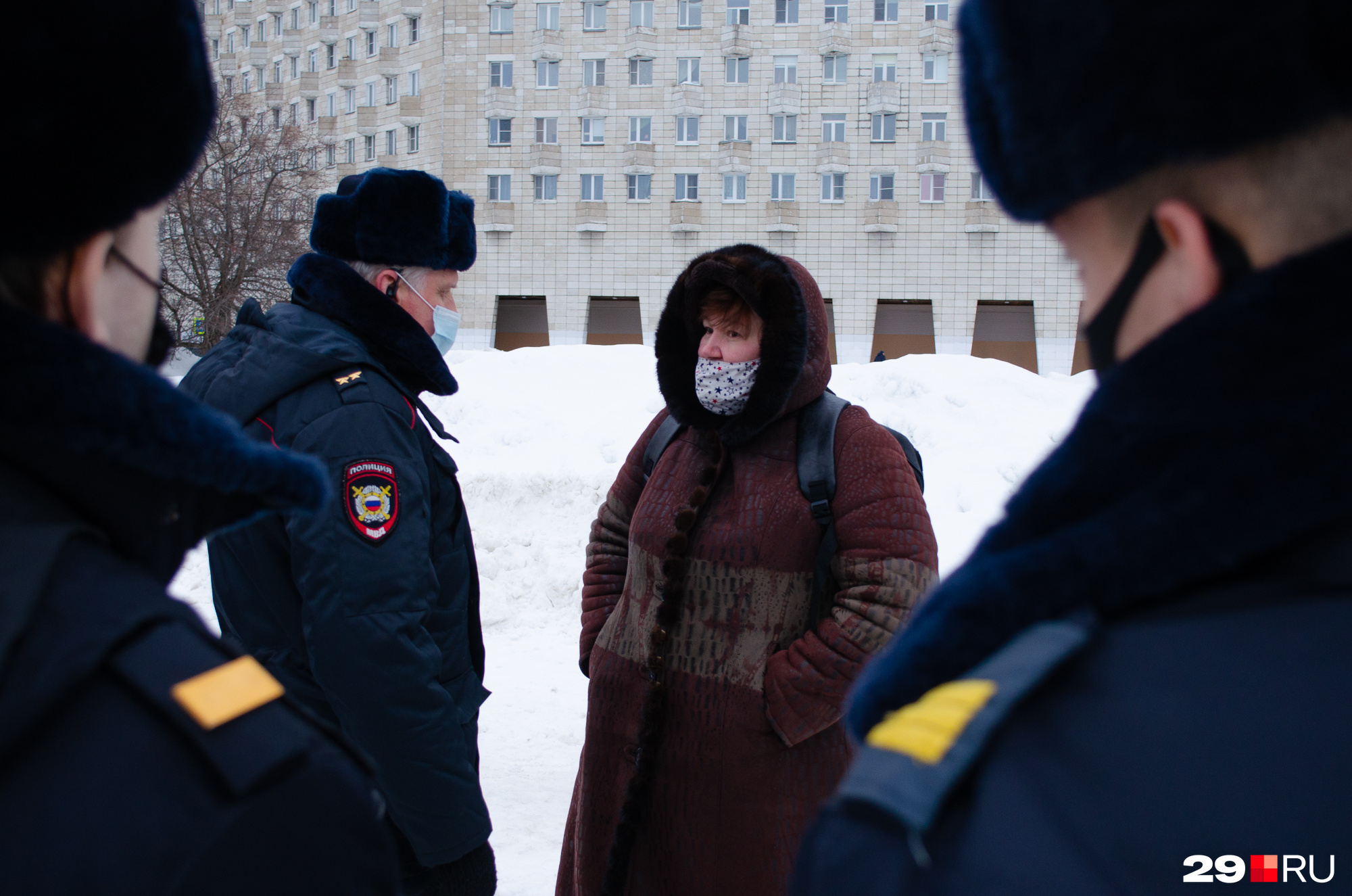 Но задержанной юристке Оксане Владыке вменяют неповиновение полиции Но задержанной юристке Оксане Владыке вменяют неповиновение полиции