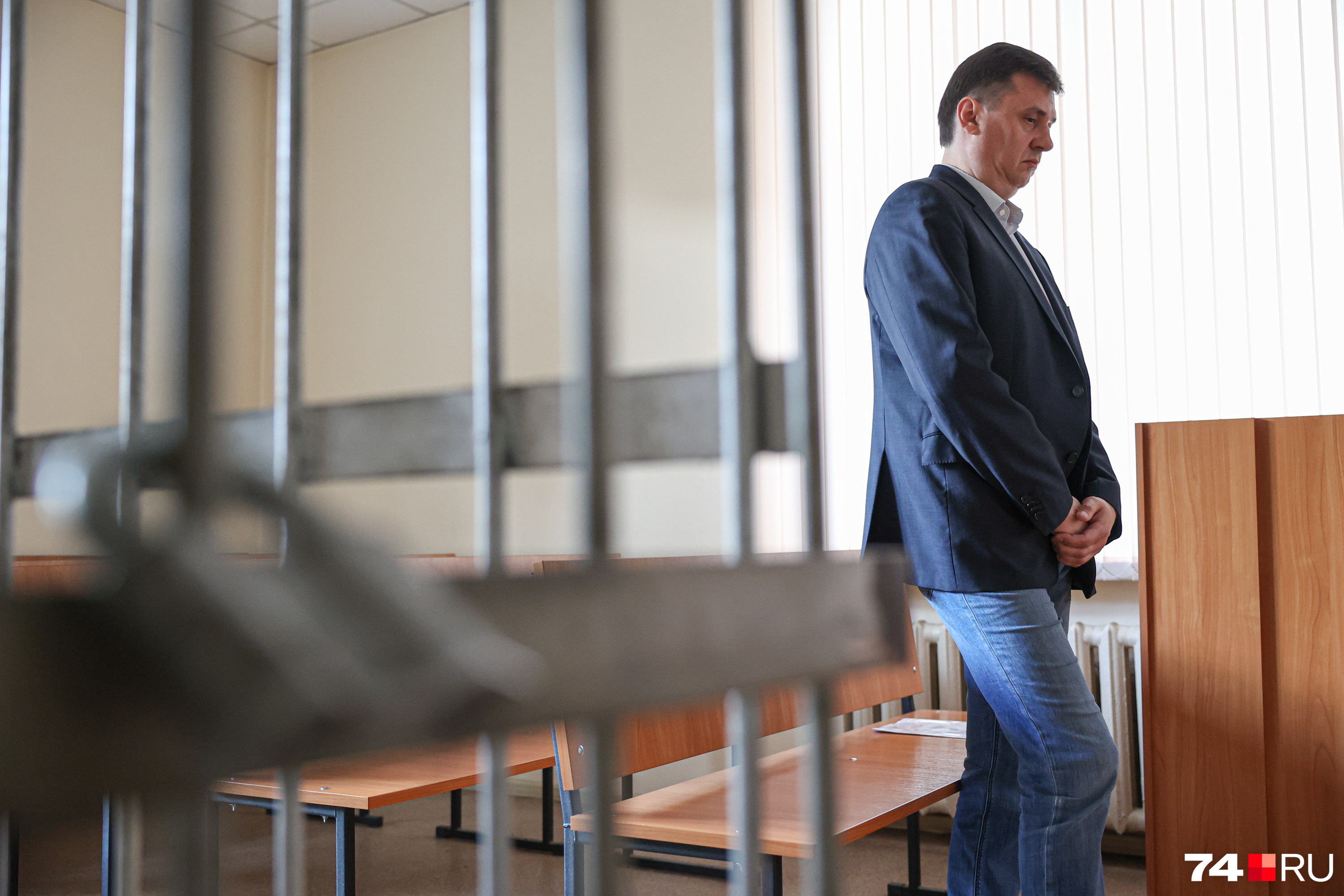 Олегу Извекову приговор вынесли чуть раньше, также назначив штраф Олегу Извекову приговор вынесли чуть раньше, также назначив штраф