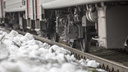 «Экстренное торможение не помогло»: поезд насмерть переехал мужчину ночью в НСО
