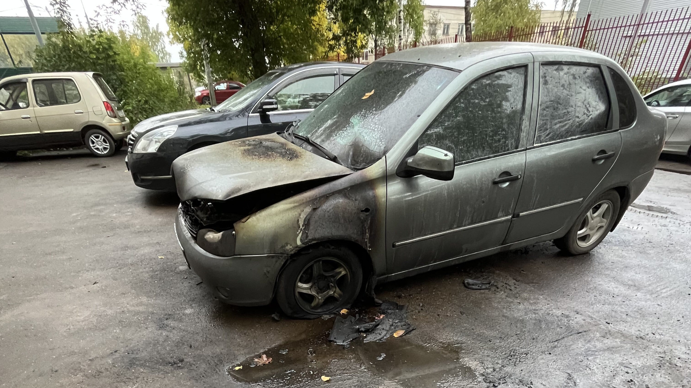 Двоих нижегородцев задержали по подозрению в поджоге трех машин на Автозаводе