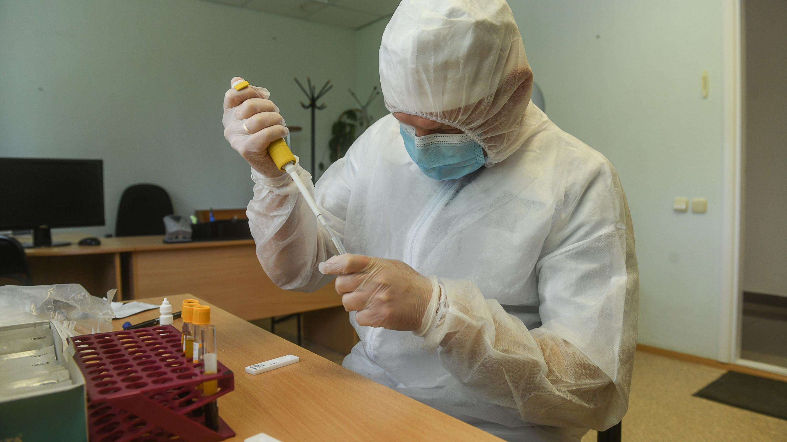 Проверить антитела к ковиду: сколько стоит тест в Иркутске и где его можно сделать?