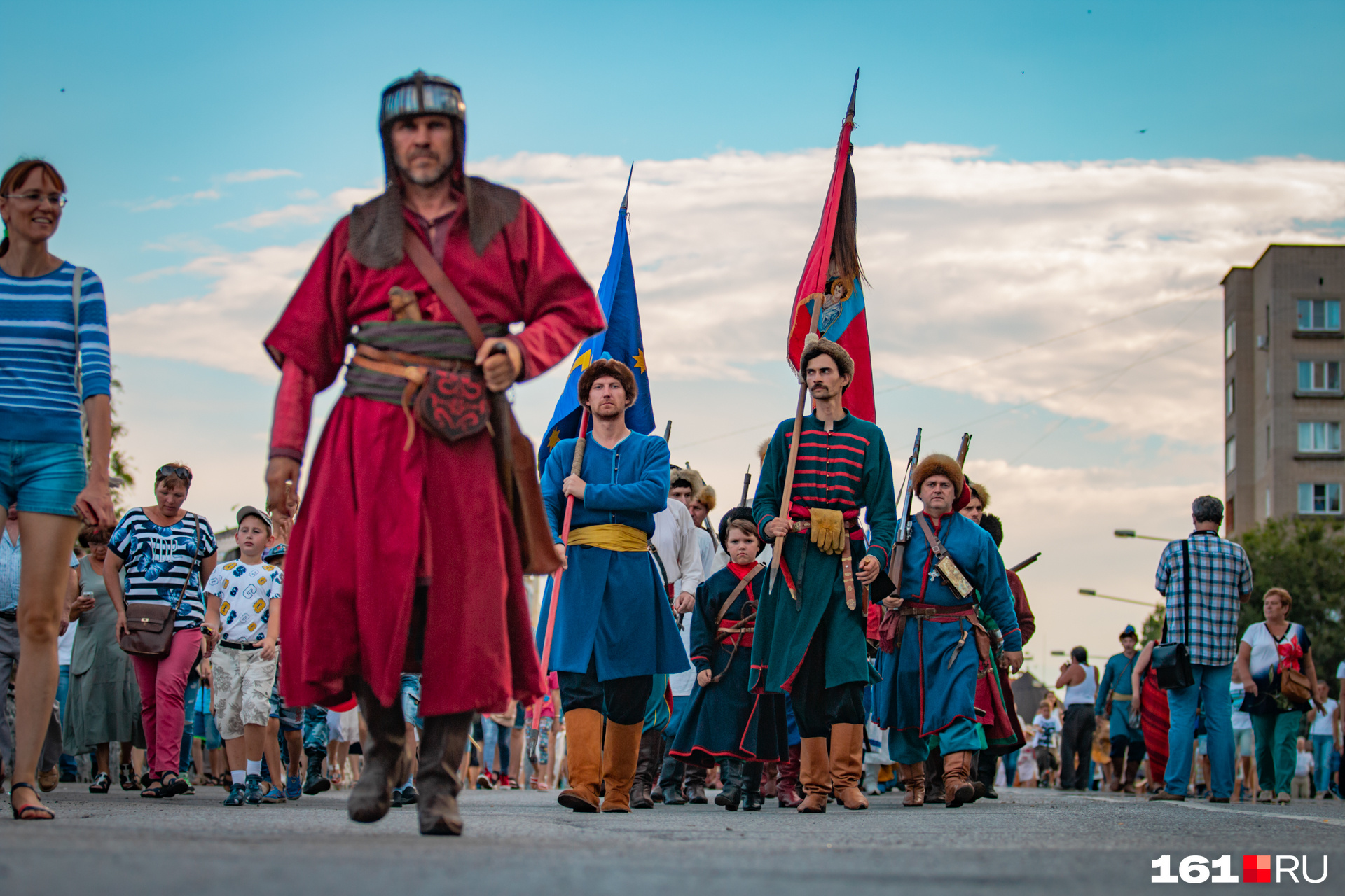 Ростов на дону национальность. Ростов-на-дону праздник. Ростов на дону национальность. Народности ростова на дону. Ростов на дону национальность.