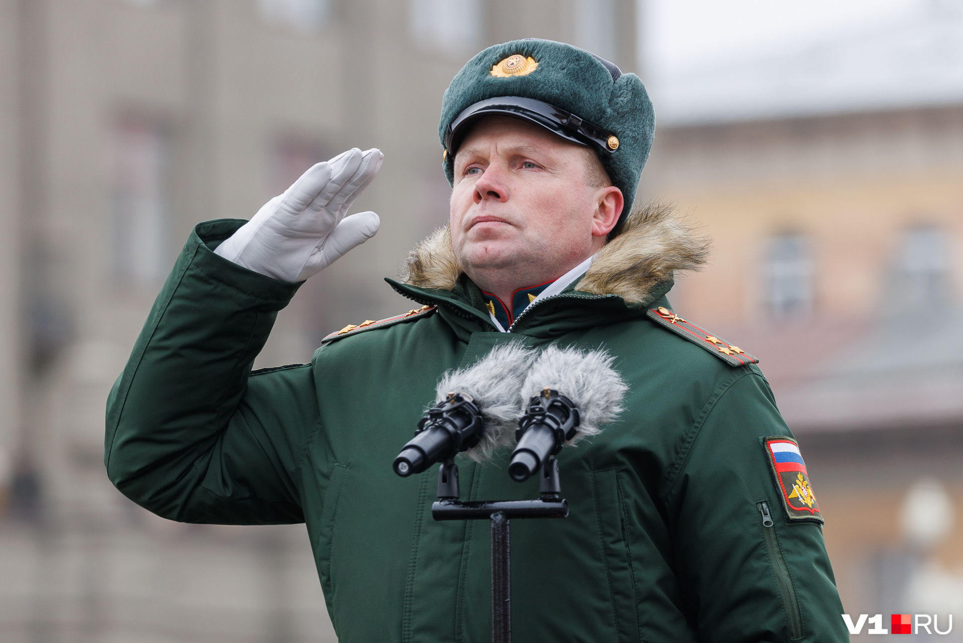 Евгений Иванов командует парадом