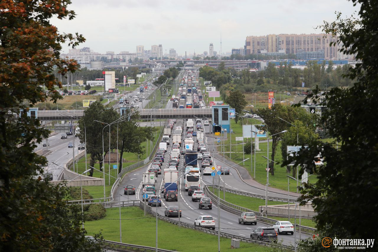 Пробка на Пулковском шоссе в Петербурге стала меньше 20 сентября 2022 года  - 20 сентября 2022 - ФОНТАНКА.ру