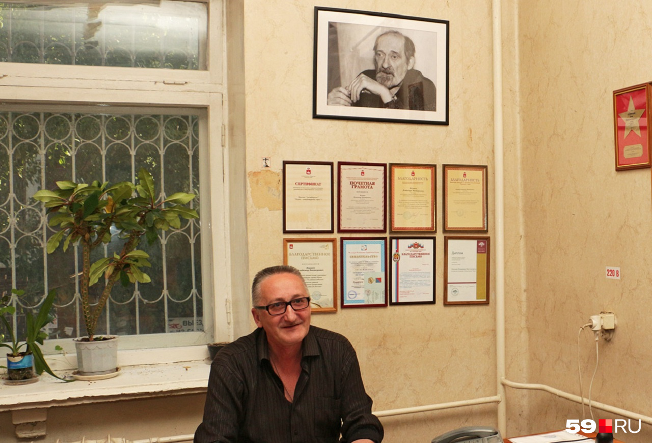 Председатель Союза Писателей в стенах организации в 2017 году