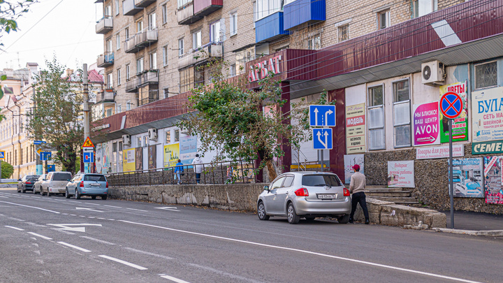Машинам запретили останавливаться на Ленинградской у «Арбата» — там новая разметка и знаки