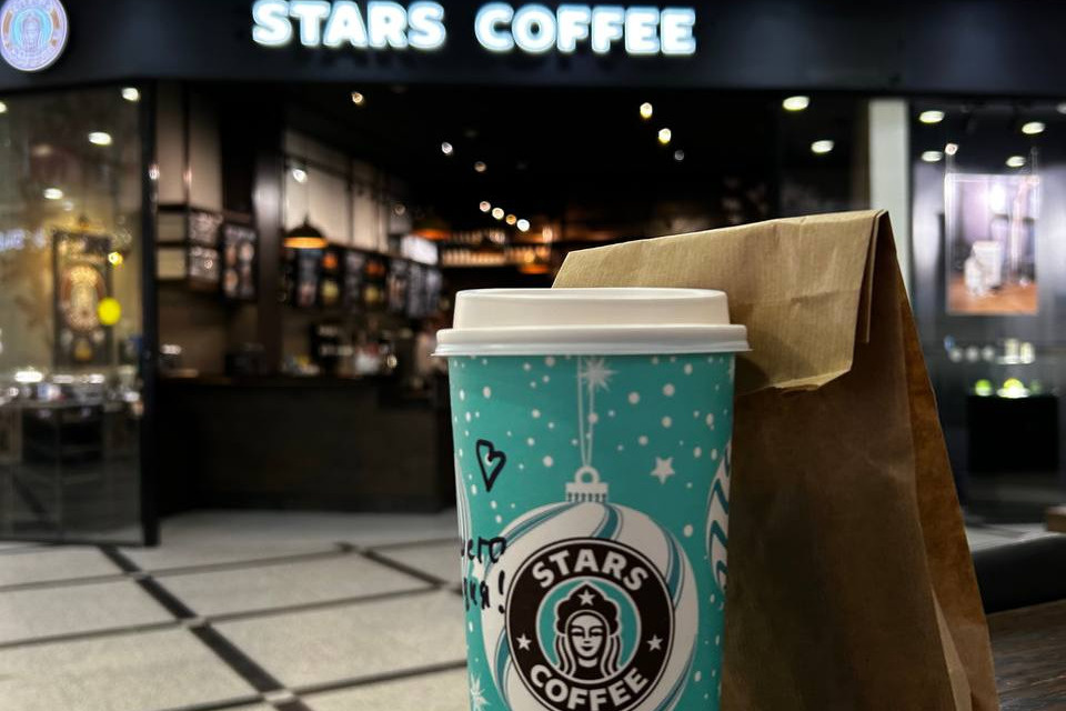 В Екатеринбурге открылся Starbucks от Тимати