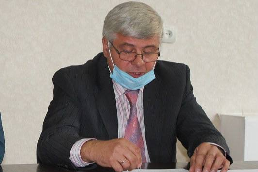 Андрей Звигинцев был заместителем главы Калининского района и какое-то время исполнял его полномочия