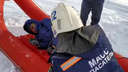 Спасатели на надувной лодке вывезли обездвиженного новосибирца из леса