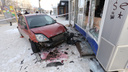 «У водителя руки тряслись»: момент смертельного ДТП на остановке в Челябинске попал на видео