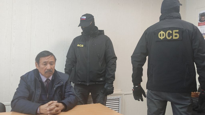 В Следственном комитете рассказали, за что задержан глава Агаповского района