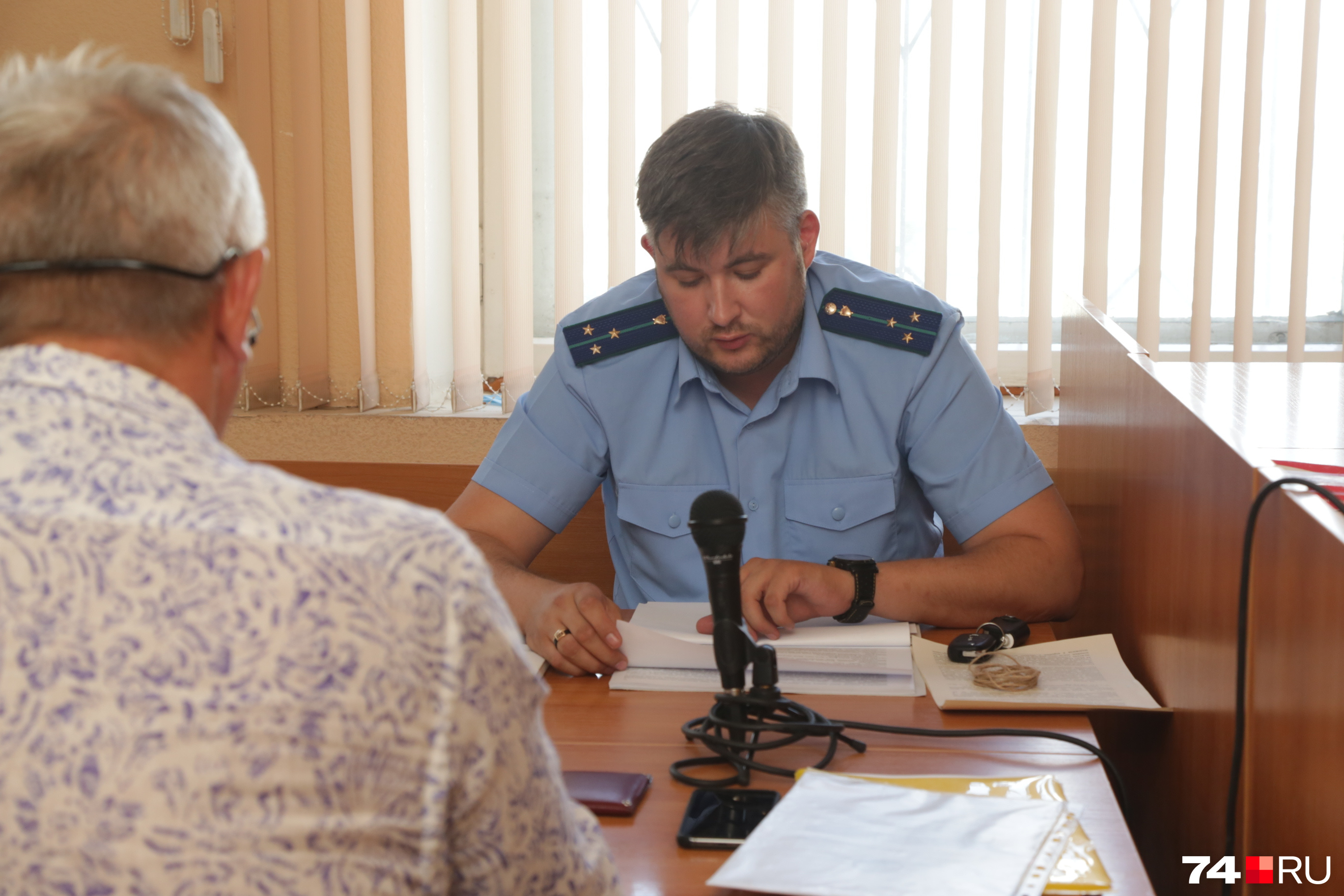 Обвинительное заключение зачитал помощник прокурора Центрального района Олег Солдатов Обвинительное заключение зачитал помощник прокурора Центрального района Олег Солдатов