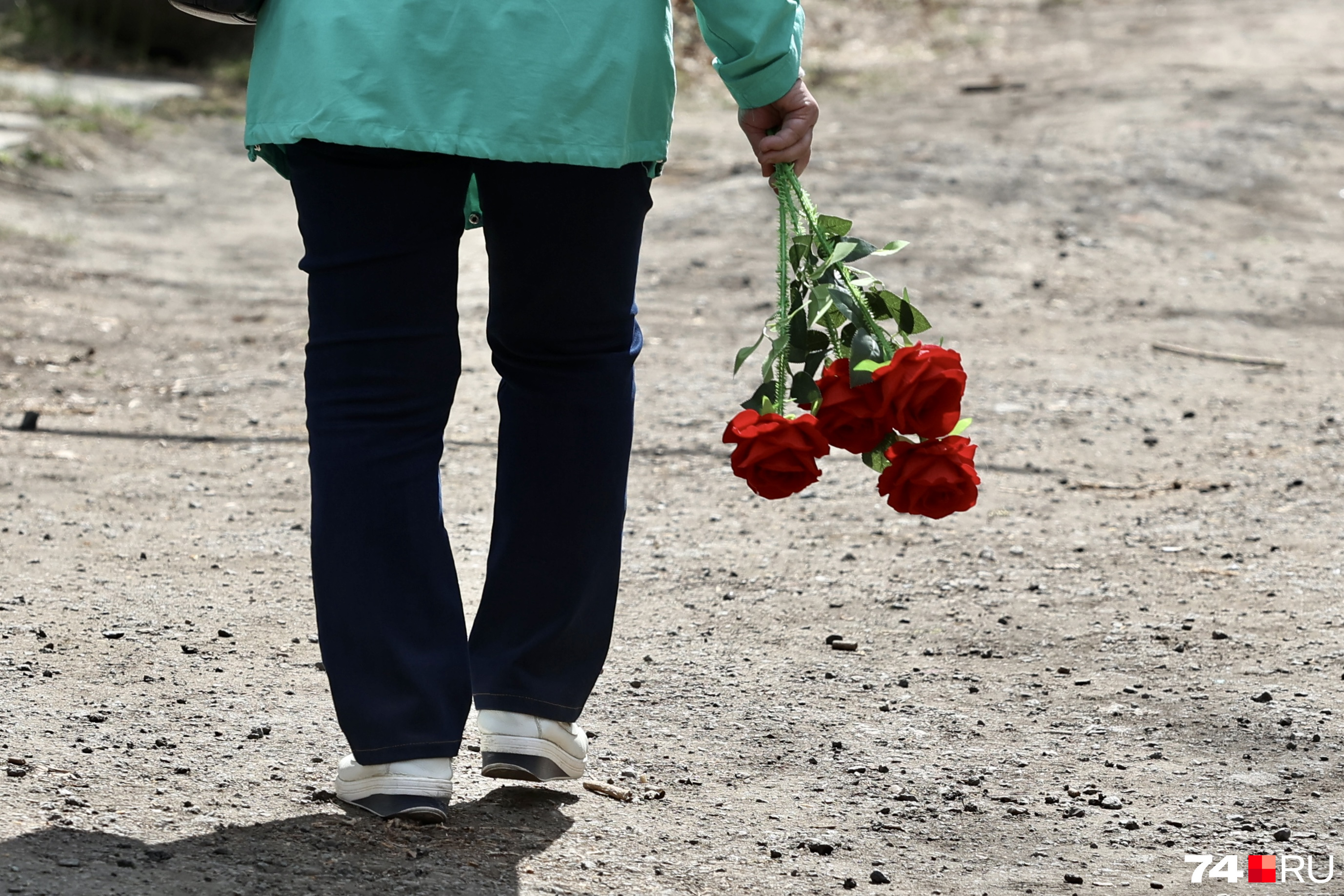 Дополнительные автобусы пустят к кладбищам Кемерова на Родительский день: подробная схема движения