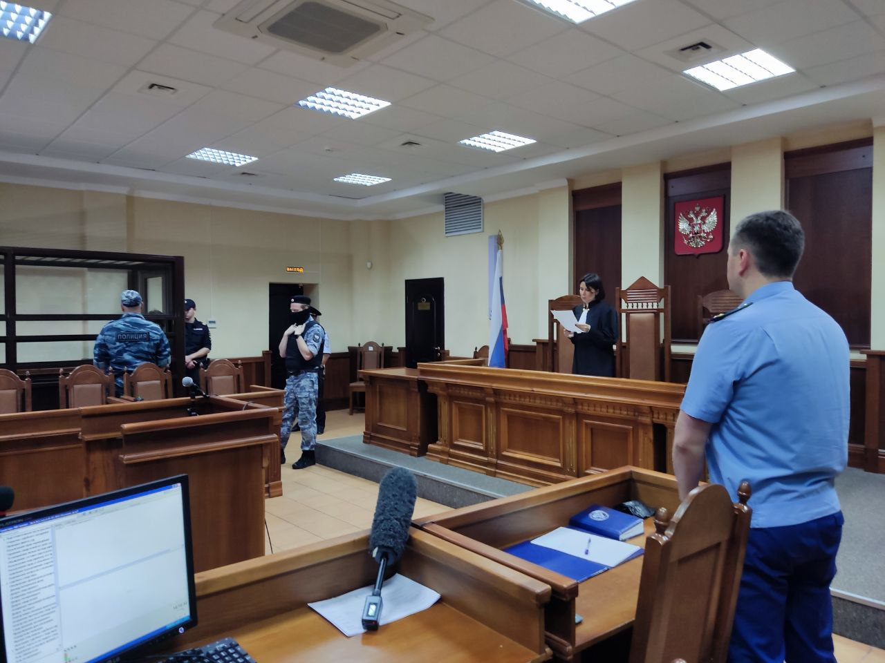 Решение суда в законную силу еще не вступило Решение суда в законную силу еще не вступило