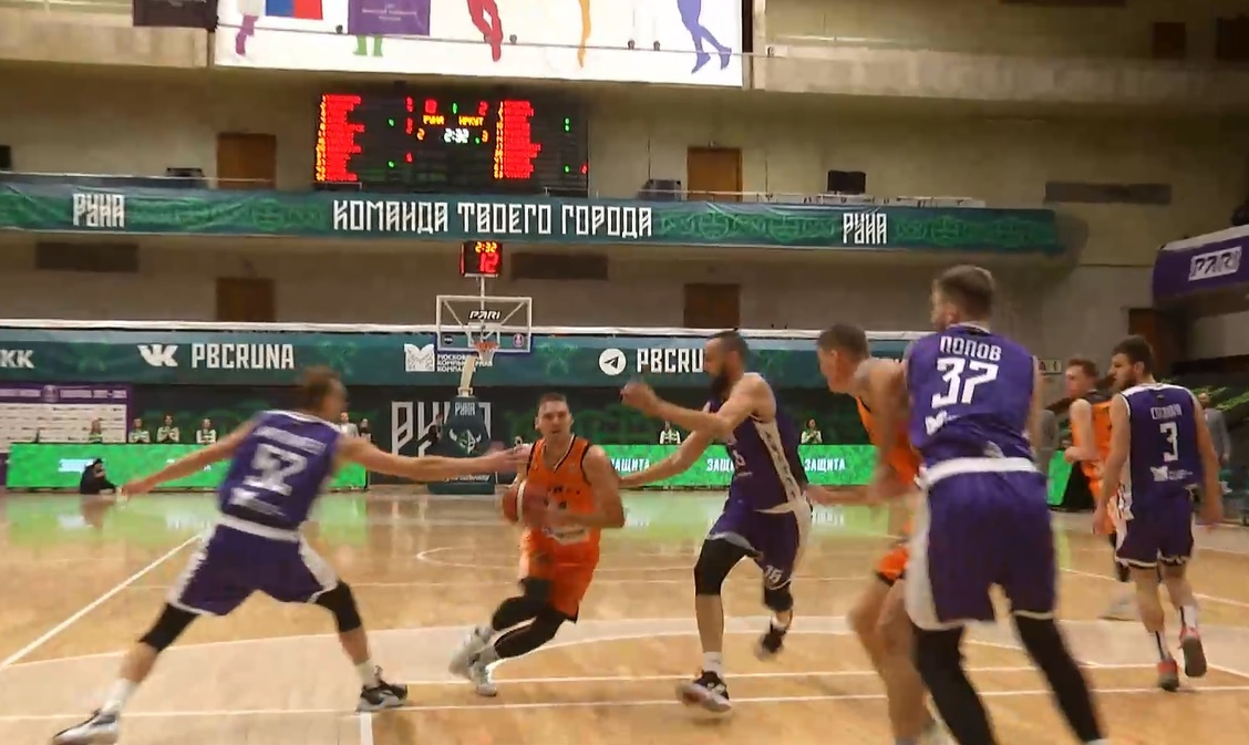 Баскетбольный «Иркут» разгромно уступил московской «Руне» в Суперлиге — 85:107