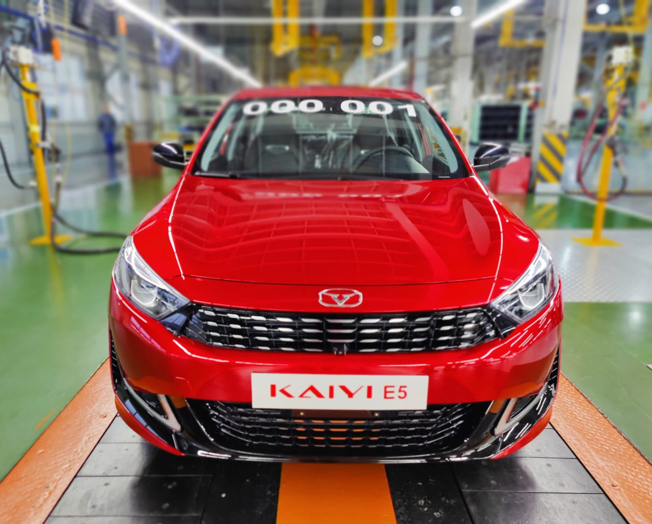 Калининградский «Автотор» начал производство китайского седана Kаiyi E5