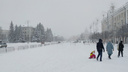 Курган заметает снегом: дворники не успевают чистить дороги
