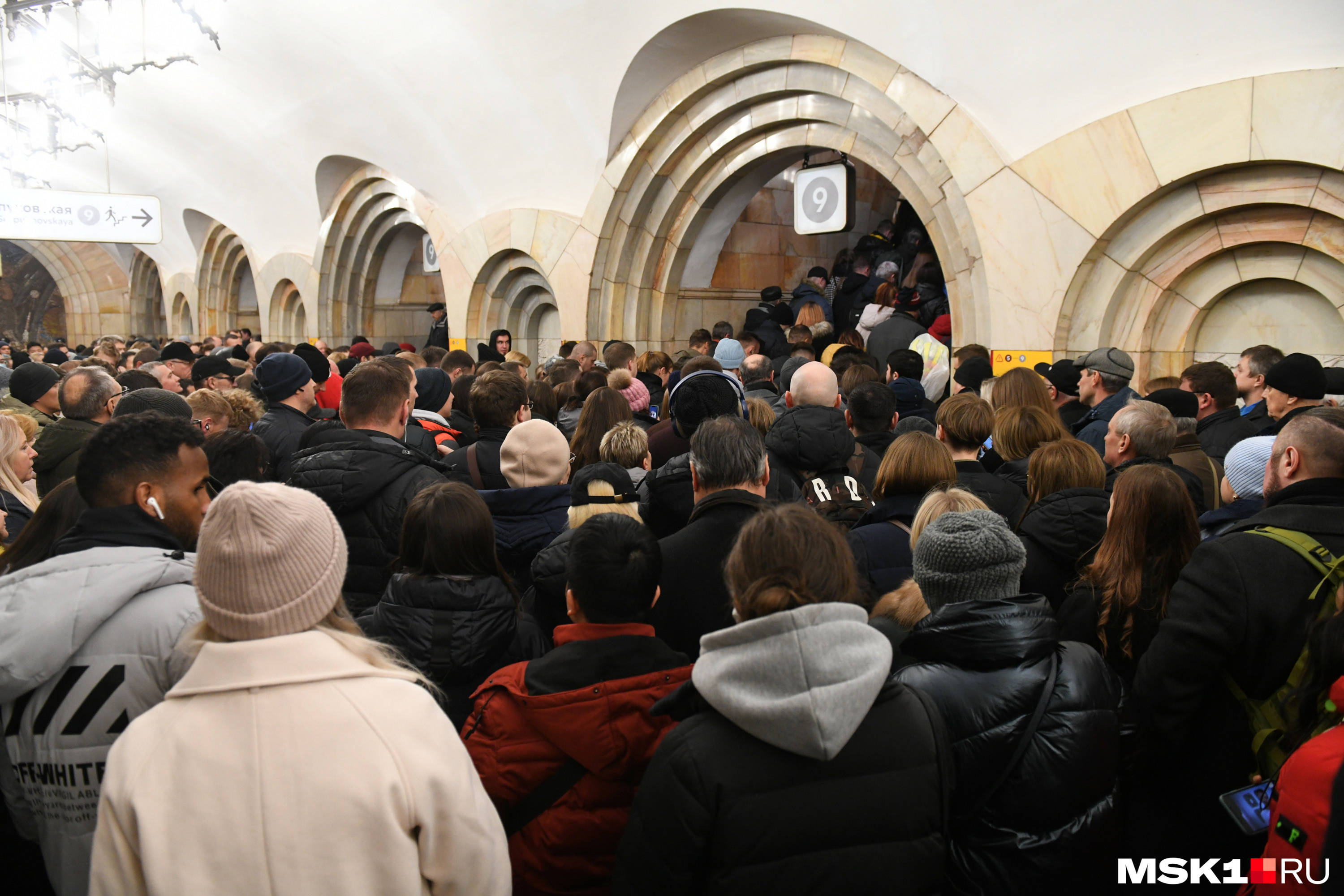 Открытие калужско рижской линии. Оранжевая ветка метро. Закрытие метро. Метро Октябрьская оранжевая ветка. Станции метро в Москве.