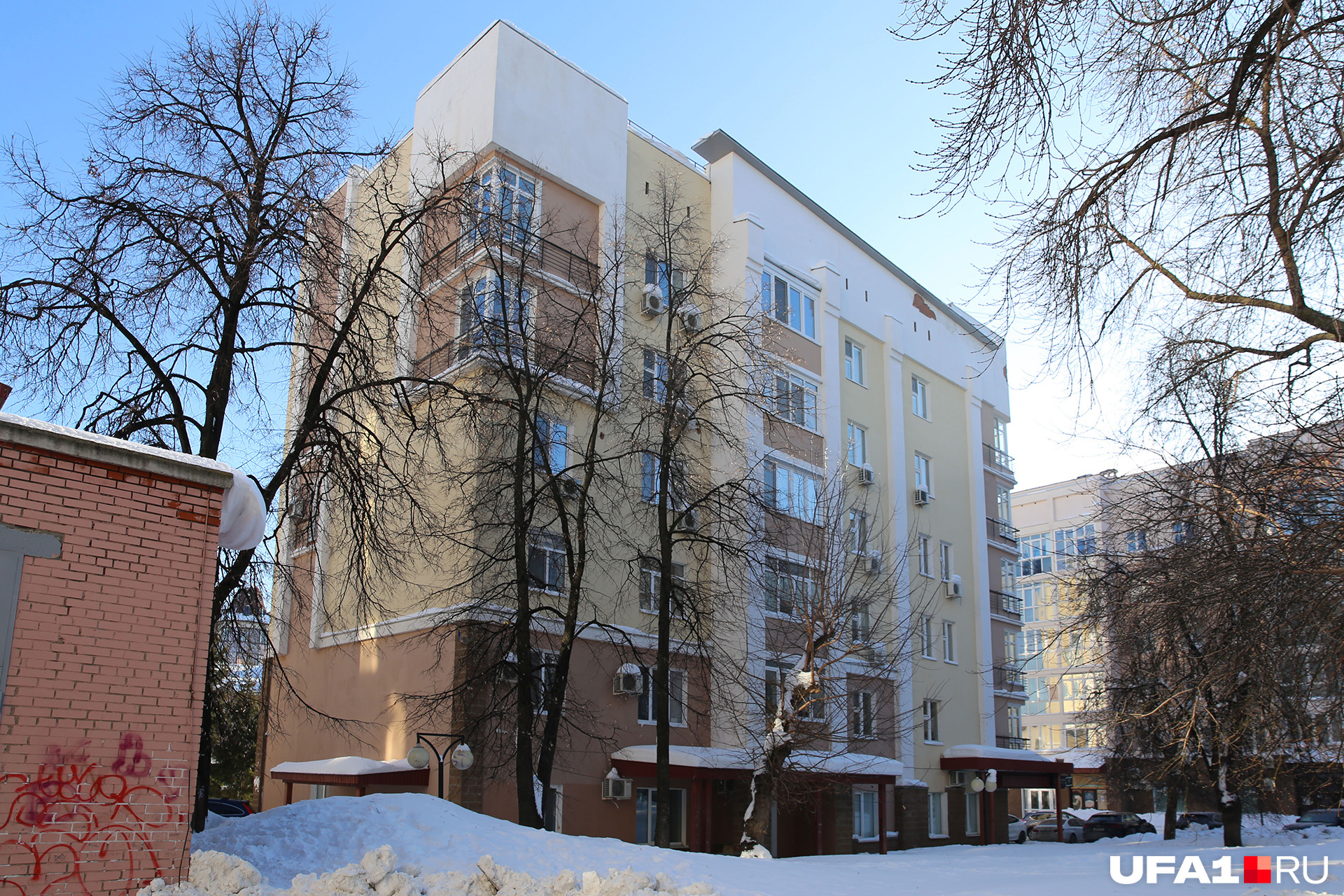 В этом доме квартира Гильмутдинова В этом доме квартира Гильмутдинова