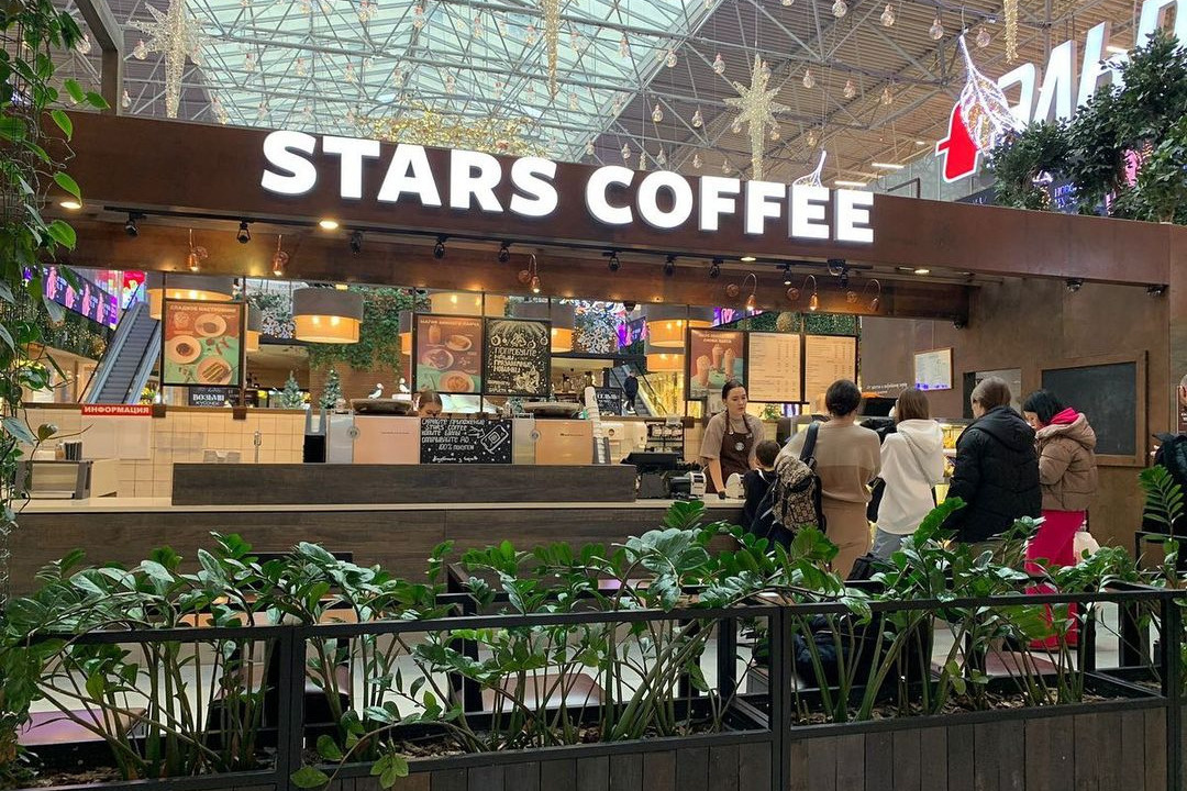 Вместо Starbucks в России теперь Stars Coffee: совладельцы сети кофеен — Тимати и столичный ресторатор Антон Пинский Вместо Starbucks в России теперь Stars Coffee: совладельцы сети кофеен — Тимати и столичный ресторатор Антон Пинский