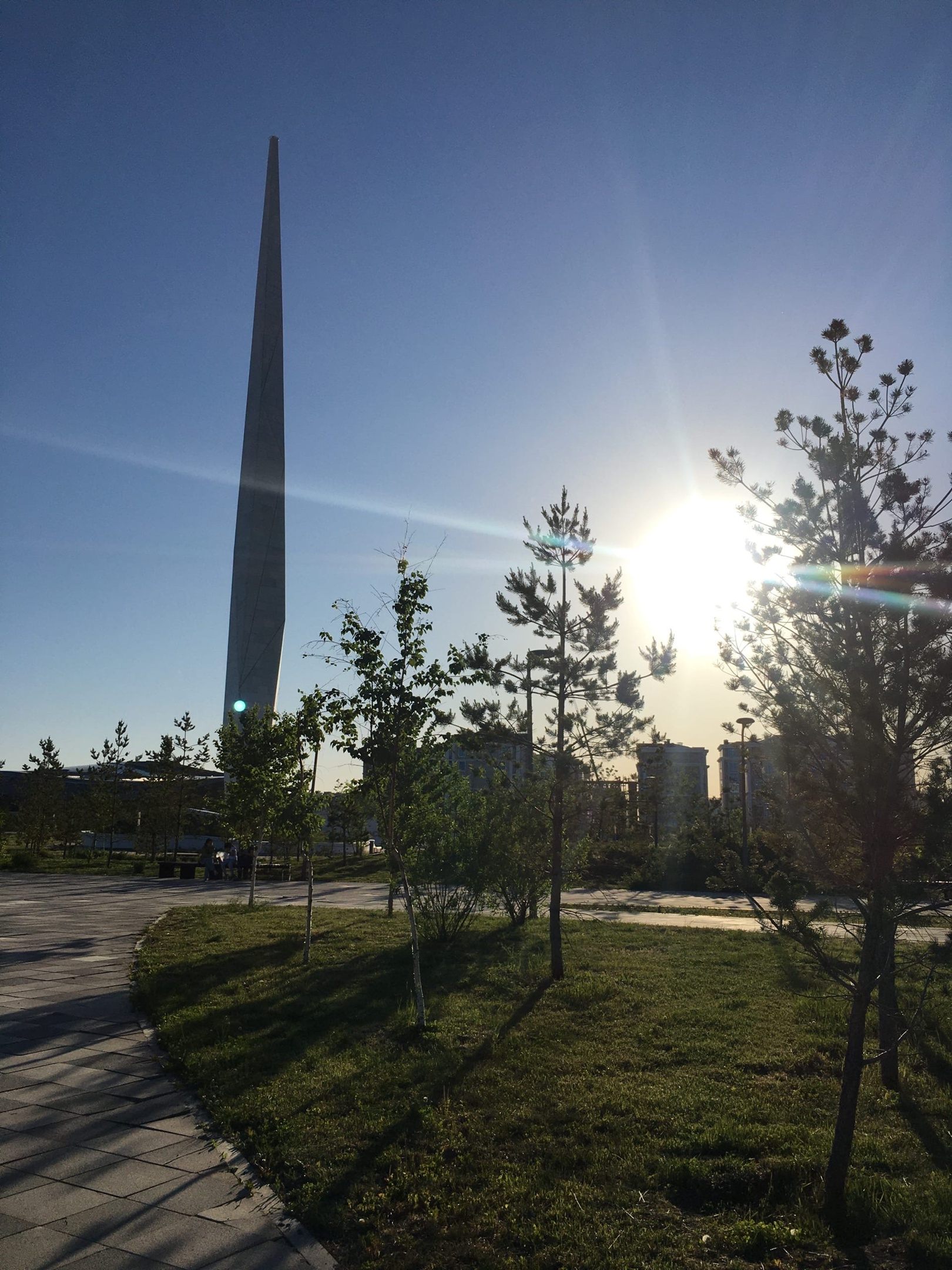 Монумент, посвященный 25-летию независимости Республики Казахстан