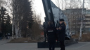 В Архангельске полиция охраняет памятники: узнали почему
