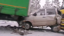 М-5 в Челябинской области сковала многокилометровая пробка из-за аварии с легковушкой и фурами