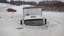 МАЗ ушел под лёд: как работает переправа на Пинеге, которую проломил большегруз