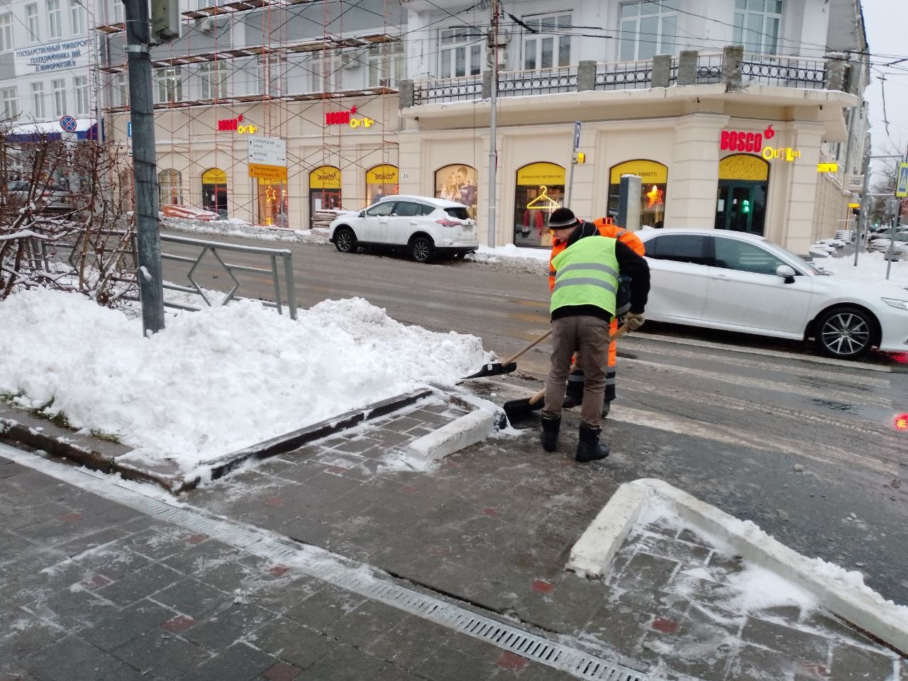 в москве выпал снег сегодня