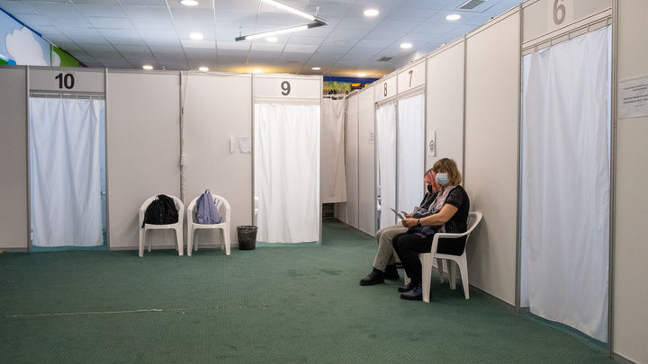В Челябинске закрывают пункт вакцинации от коронавируса в РК «Мегаполис»