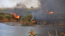 Огонь уже перекинулся на дома: юг России охватили пожары