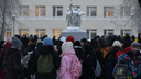 В Казани эвакуируют школы. Рассказываем, что происходит