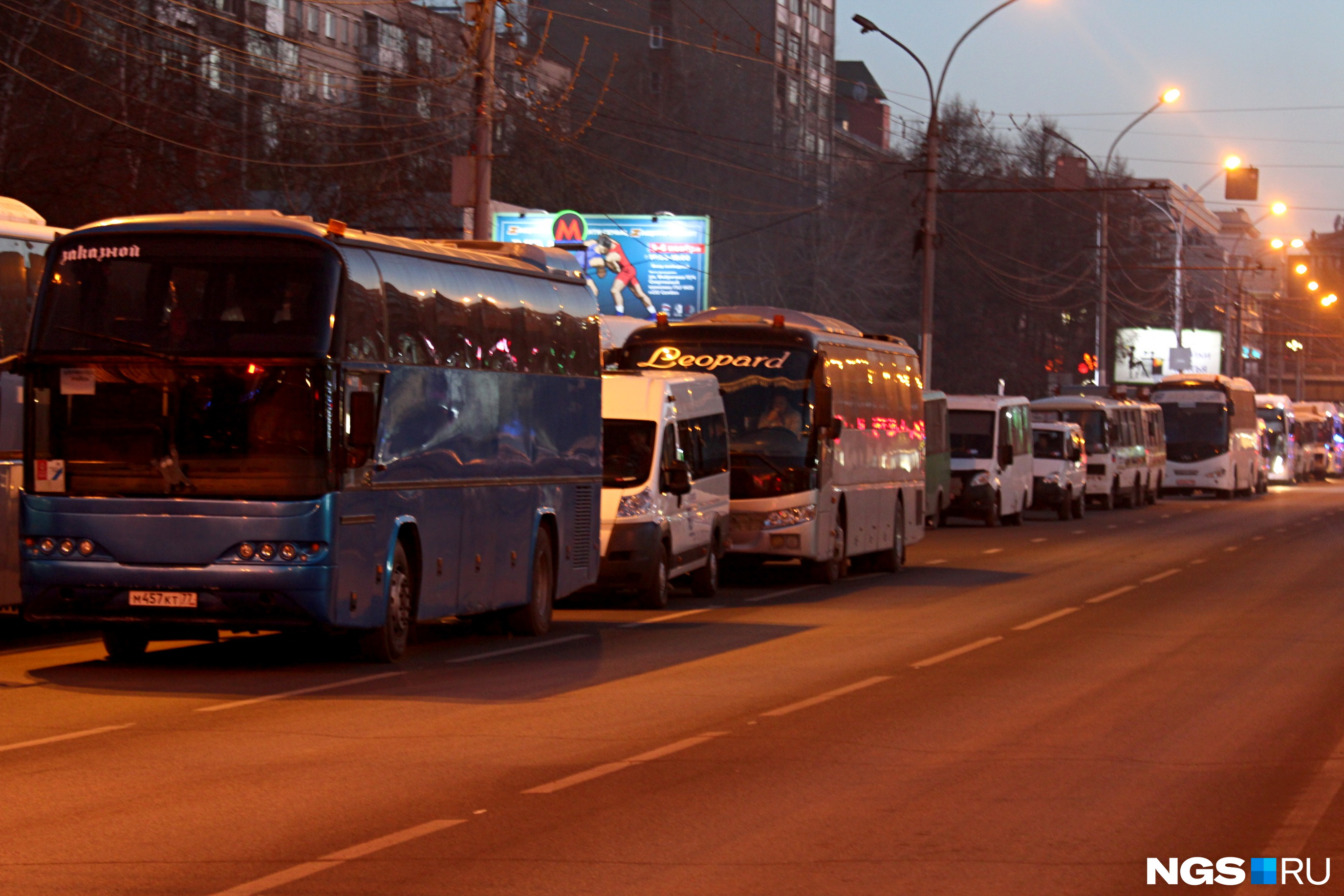 Автобусы на Красном проспекте