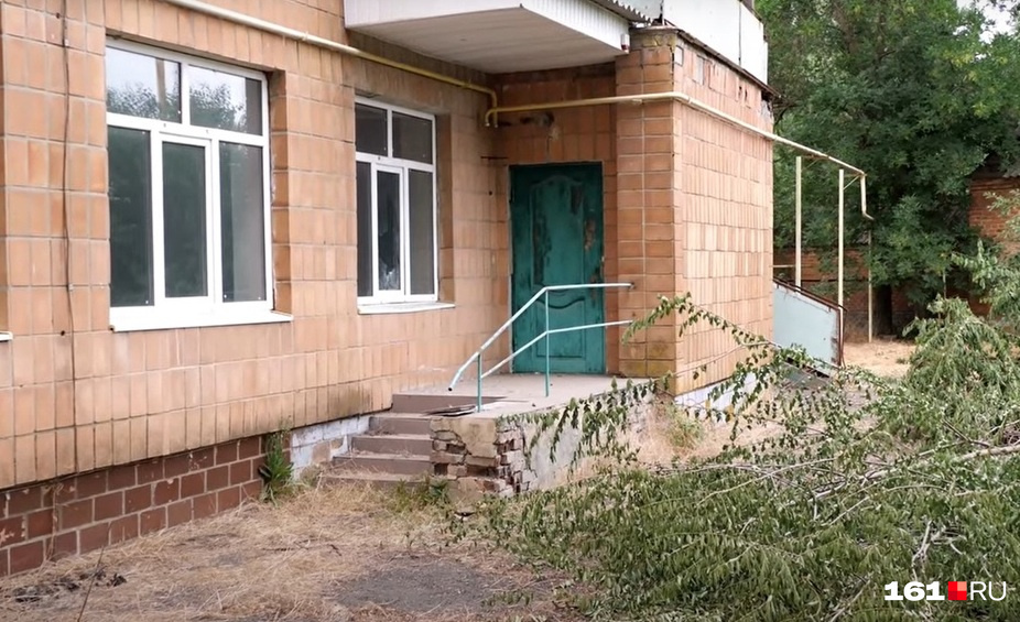 В одно время здание реорганизовали под социально-реабилитационный центр В одно время здание реорганизовали под социально-реабилитационный центр