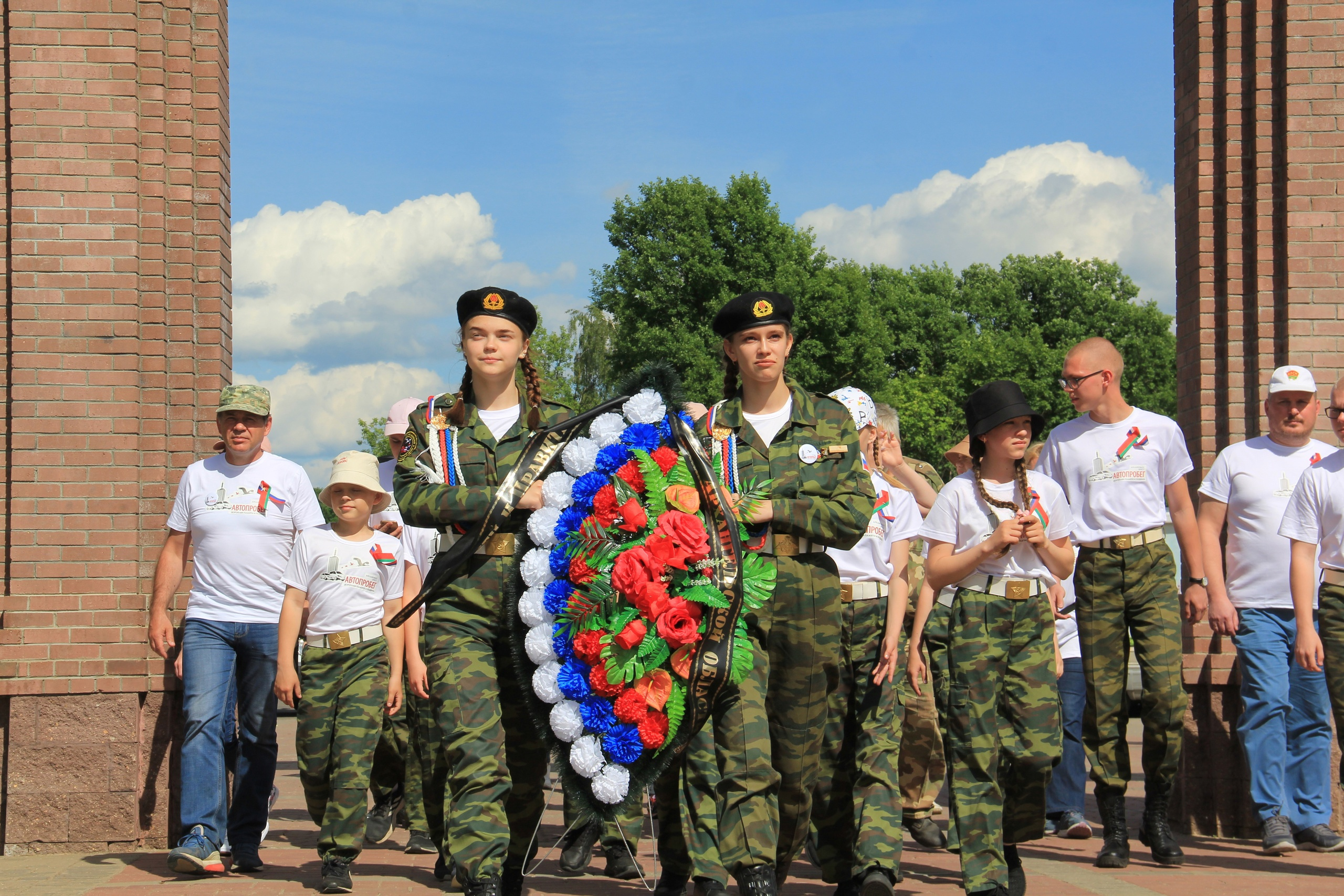 Детей поразило то, как в Белоруссии ухаживают за мемориалами Великой Отечественной