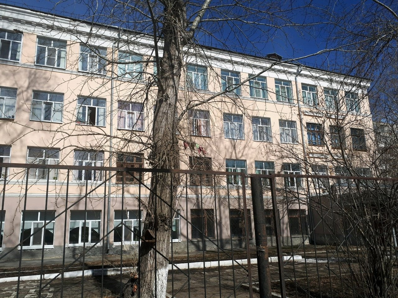 Обновят здание школы <nobr class="_">№ 68</nobr> на Уралмаше
